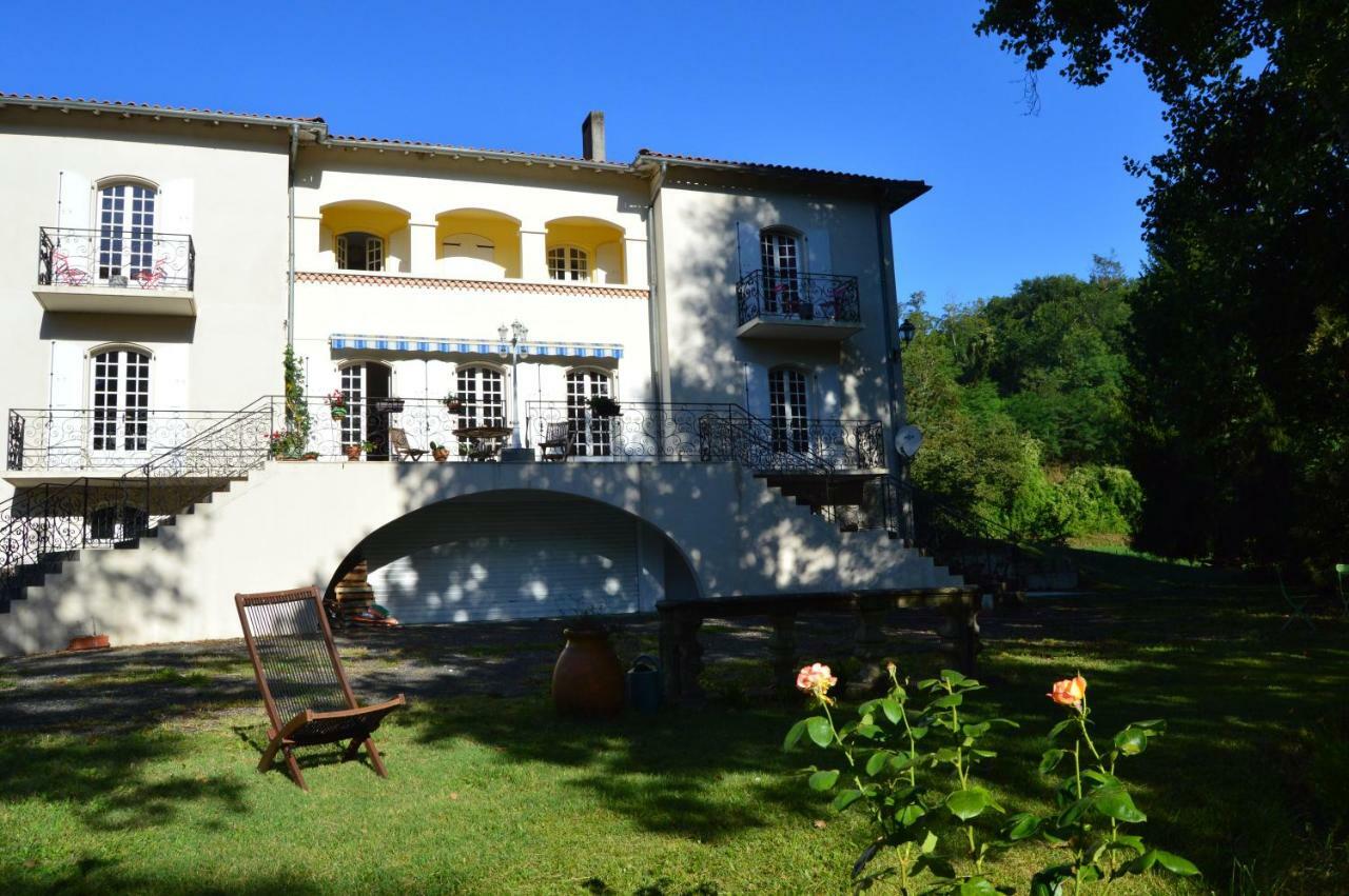 L'Escalere Bed & Breakfast Arnaud-Guilhem Екстериор снимка