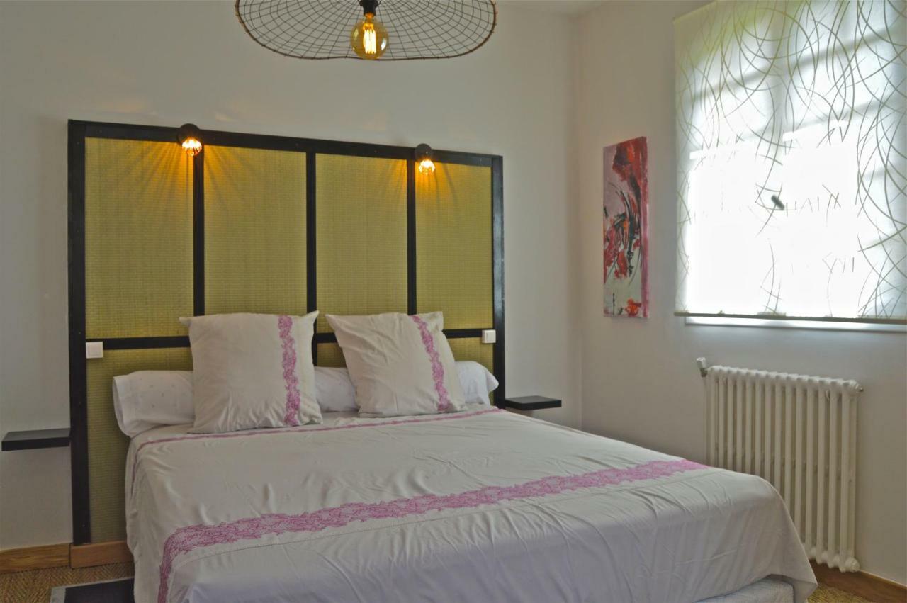 L'Escalere Bed & Breakfast Arnaud-Guilhem Екстериор снимка