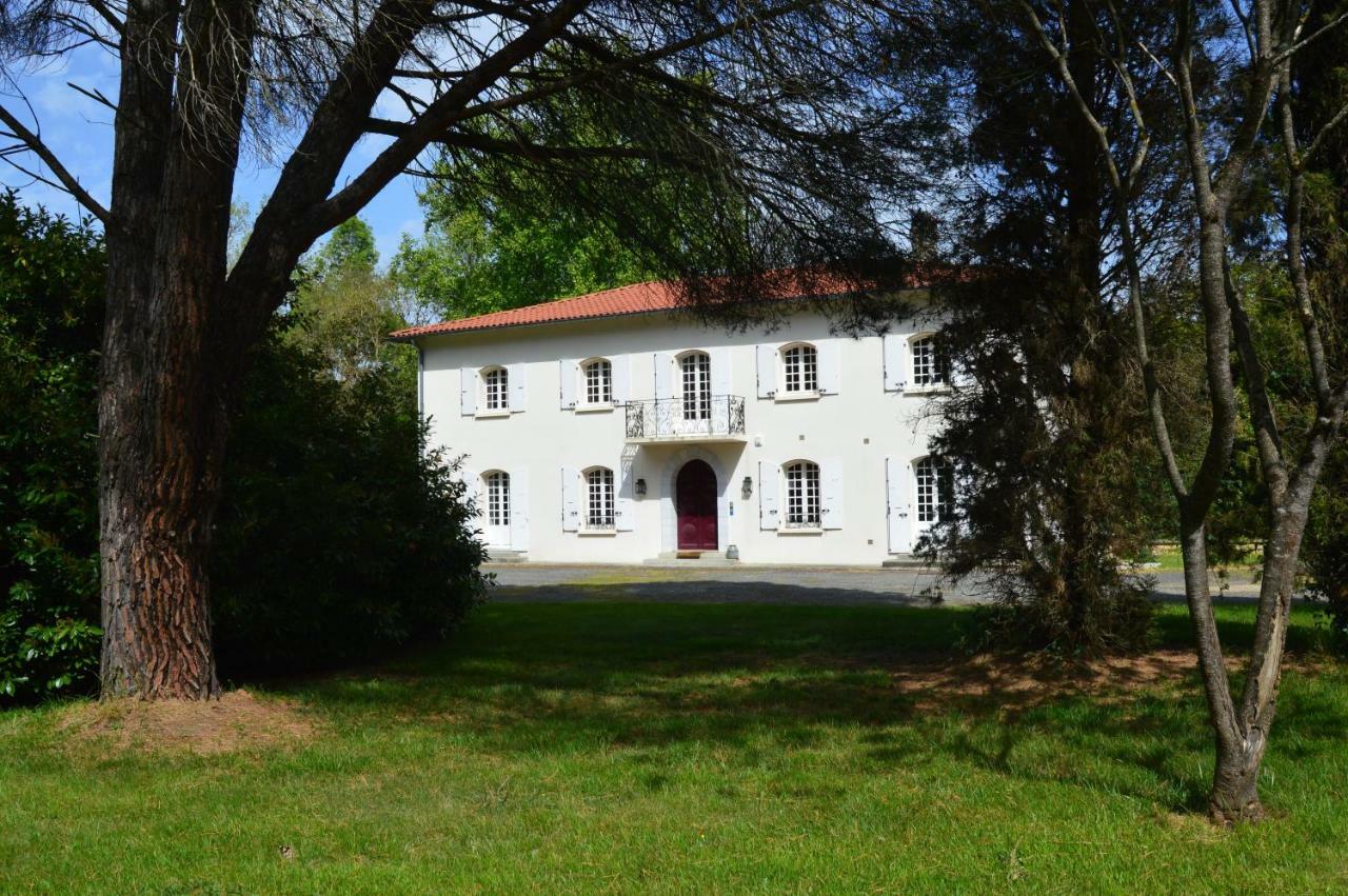 L'Escalere Bed & Breakfast Arnaud-Guilhem Екстериор снимка